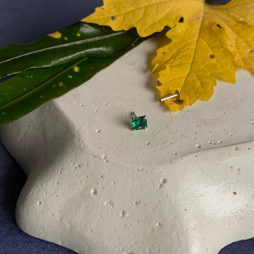 Big Green Square Nose Pin